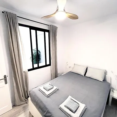Beautiful, 2 Double Bedrooms Apartment In Central Los Cristianos, 3 Mins From The Beach Arona  Exterior foto