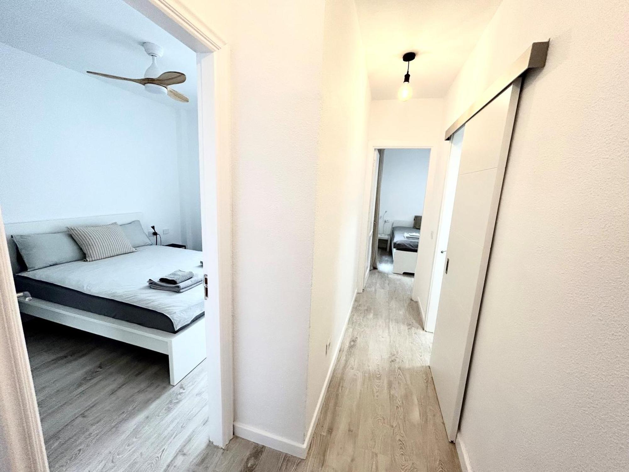 Beautiful, 2 Double Bedrooms In Cristianos, 3 Mins From The Apartment Arona (Tenerife)